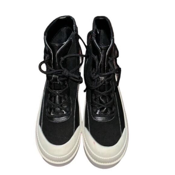 Gianni Bini Black Platform Leather Booties(Size 8M) - Picture 3 of 8